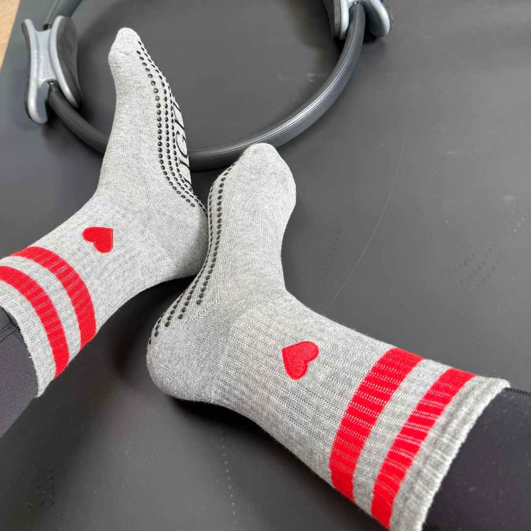 LIGN Red Heart Two Grey Stripe Tube Socks