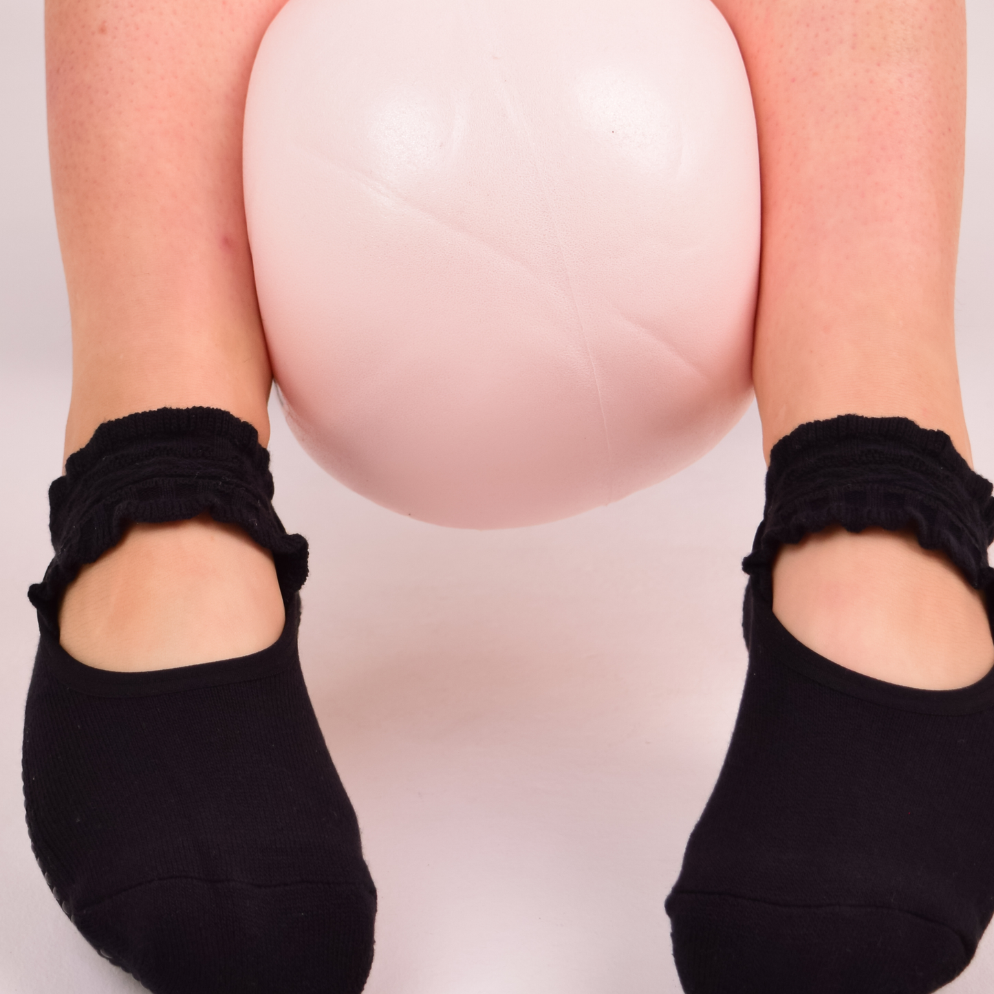 LIGN Black Ballet Ruffle Grip Socks