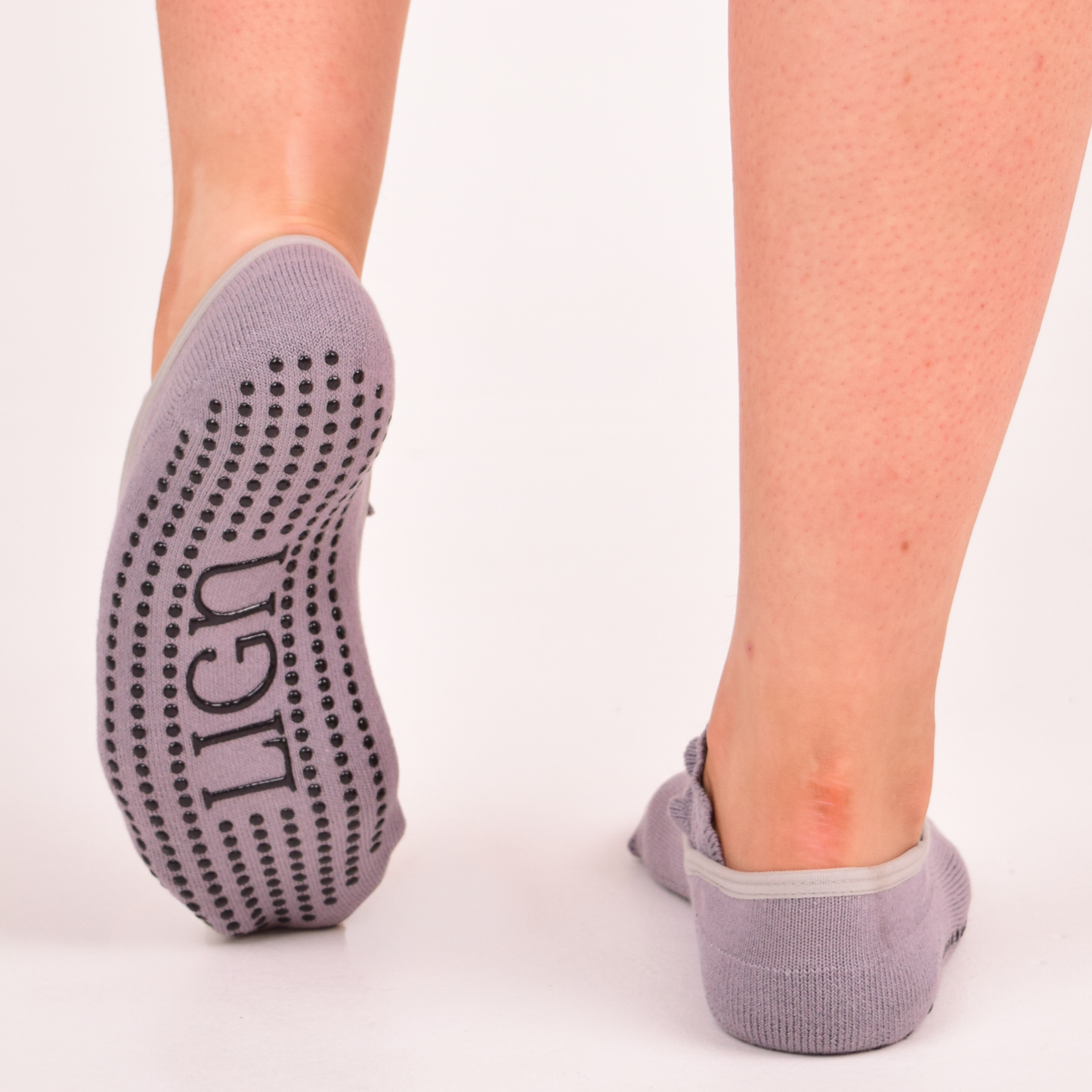 LIGN Grey Ballet Ruffle Grip Socks