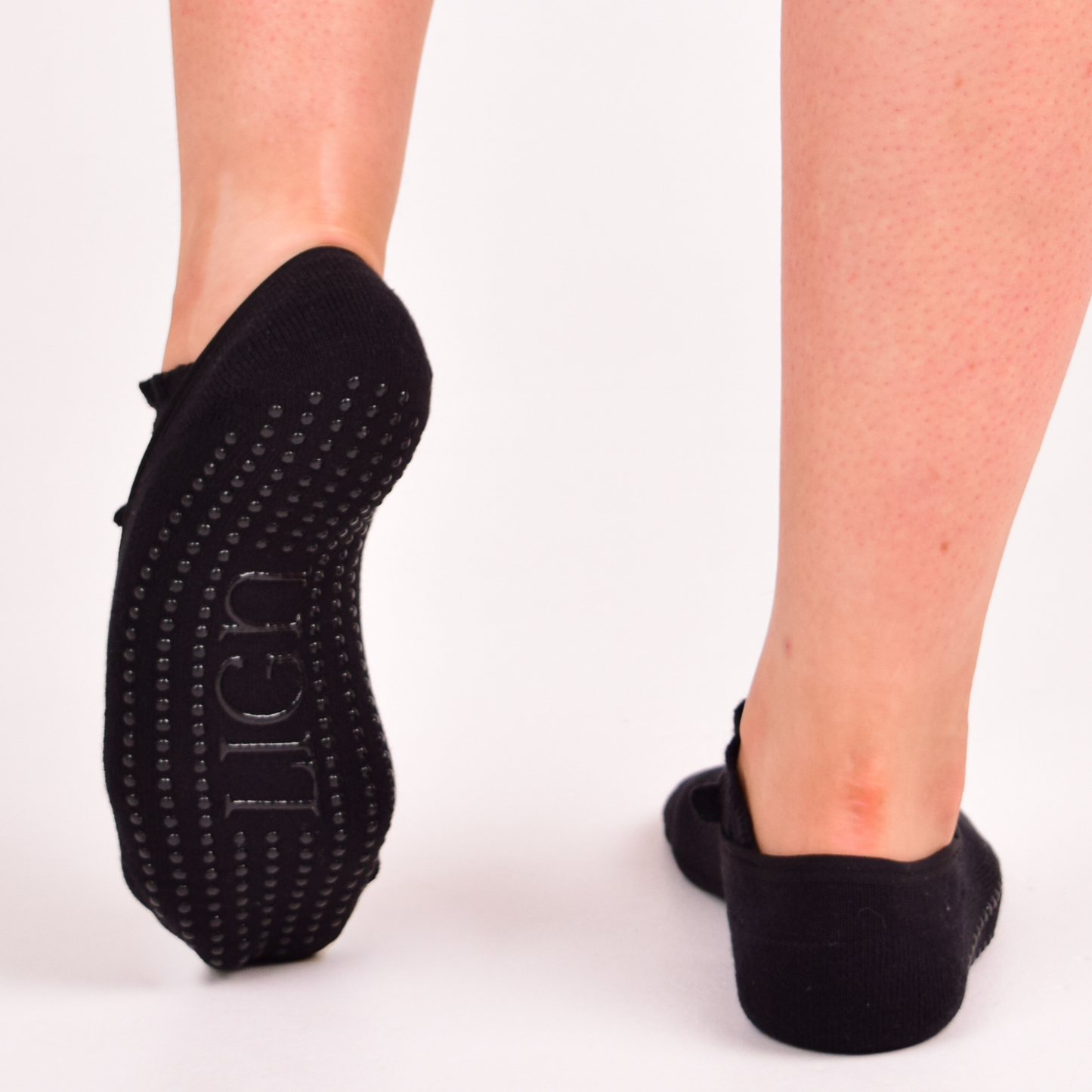 LIGN Black Ballet Ruffle Grip Socks